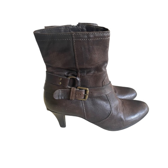 Mjus Shoes - MJUS Women’s Leather Buckle Zip Up Ankle Boots.  Size 39, (approx size US 7).